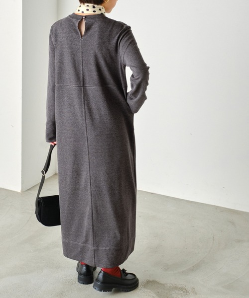 forksy.(フォルクシー)の「【forksy.】起毛カットリブステッチ配色ロングワンピース(ワンピース・レディース・アイボリー/ブラック/ネイビー・FREE)」の20枚目の写真