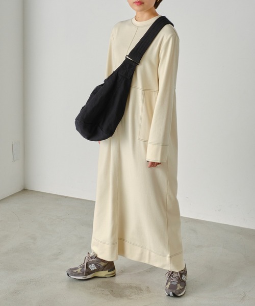 forksy.(フォルクシー)の「【forksy.】起毛カットリブステッチ配色ロングワンピース(ワンピース・レディース・アイボリー/ブラック/ネイビー・FREE)」の8枚目の写真