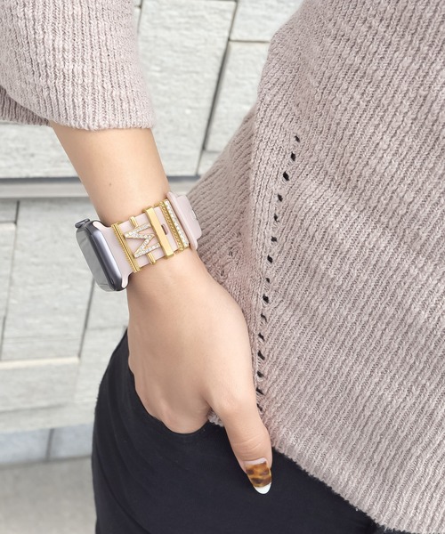 Urban Coral(アーバンコーラル)の「Apple Watch Accessory / アップルウォッチ アクセサリー イニシャルチャーム / Urban Coral(デジタル腕時計・レディース・S/I/N/J/E/R/A/T/K/H/M/Y・FREE)」の8枚目の写真