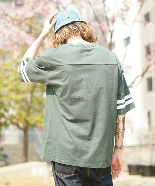 roial(ロイアル)の「DESIGN TEE/ROIAL(ロイアル)半袖Tシャツ(Tシャツ/カットソー・メンズ・グリーン/ホワイト/チャコールグレー・MEDIUM/LARGE/X-LARGE)」の21枚目の写真