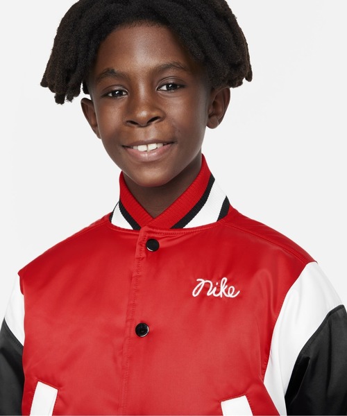 NIKE（ナイキ）の「ナイキ カルチャー オブ バスケットボール ジュニア (ボーイズ) ジャケット / Nike Culture of Basketball Big Kids' (Boys') Jacket（スタジャン・キッズ・グリーン系その他/レッド・L/XL/XS/S/M）」の11枚目の写真