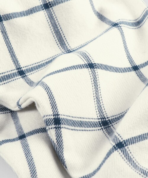 BRANSHES（ブランシェス）の「チェック柄袖切替トレーナー（スウェット・キッズ・ブラック/ライトグリーン・140/100/150/120/130/110/90）」の5枚目の写真