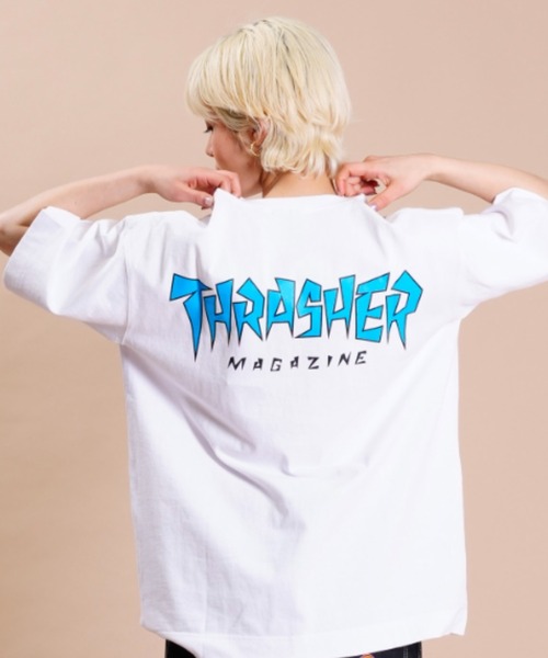 THRASHER(スラッシャー)の「【ムラサキスポーツ別注】THRASHER スラッシャー ビッグシルエット/オーバーサイズ/無地/バックプリントロゴTシャツ THML-007(Tシャツ/カットソー・レディース・ホワイト×グリーン/ホワイト×ブルー/ブラック×イエロー・M/L)」の1枚目の写真