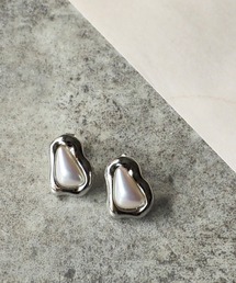 デザインピアス