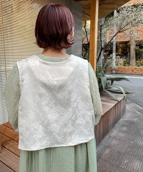 Bab（バブ）の「【ちょこび×Bab】ジャガードベストセットシアーワンピース（ワンピース・レディース・ベージュ/グリーン・M/S）」の21枚目の写真