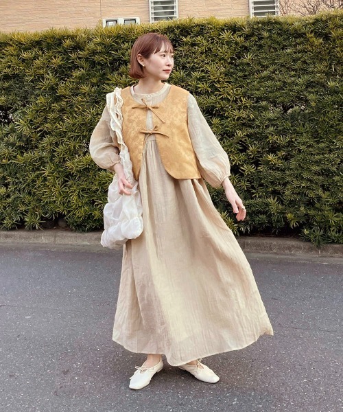 【ちょこび×Bab】ジャガードベストセットシアーワンピース Bab（バブ）の「【ちょこび×Bab】ジャガードベストセットシアー