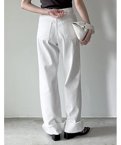 Re:EDIT（リエディ）の「[神山まりあさん着用][低身長サイズ有]コットンロールアップデニムパンツ（デニムパンツ・レディース・ネイビー/ブルー系/ホワイト系/ブルー/ホワイト/ネイビー系・LARGE/MEDIUM/SHORT）」の21枚目の写真