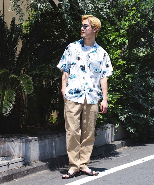 BEAMS HEART（ビームスハート）の「プリント オープンカラー シャツ（シャツ/ブラウス・メンズ・ホワイト系その他/ホワイト系その他2/ブラック/ベージュ/ダークグリーン/ホワイト系その他3/グリーン系その他5/ダークブラウン/ブルー・SMALL/MEDIUM/LARGE）」の10枚目の写真