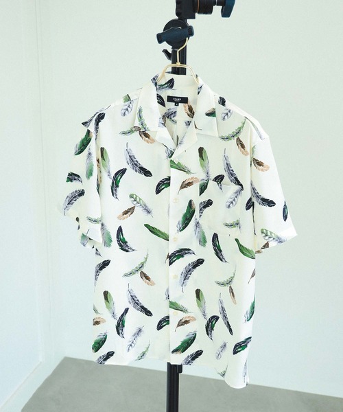 BEAMS HEART（ビームスハート）の「プリント オープンカラー シャツ（シャツ/ブラウス・メンズ・ホワイト系その他/ホワイト系その他2/ブラック/ベージュ/ダークグリーン/ホワイト系その他3/グリーン系その他5/ダークブラウン/ブルー・SMALL/MEDIUM/LARGE）」の16枚目の写真