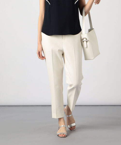 NOLLEY’S（ノーリーズ）の「ウォッシャブルハイウエスト美脚パンツ（その他パンツ・レディース・ブルー/オフホワイト/ネイビー・34/36/38）」の2枚目の写真