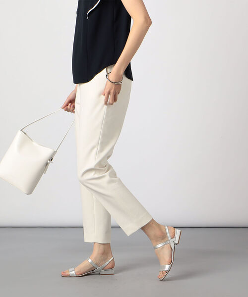 NOLLEY’S（ノーリーズ）の「ウォッシャブルハイウエスト美脚パンツ（その他パンツ・レディース・ブルー/オフホワイト/ネイビー・34/36/38）」の11枚目の写真