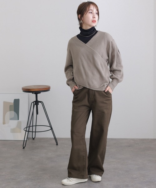 ElegChic(エレグシック)の「カシュクールショート丈セーター(ニット/セーター・レディース・バーガンディー/ベージュ/ブラック/グレー・XL/M/4L)」の2枚目の写真