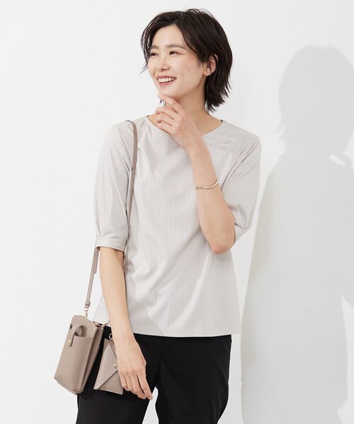 J.PRESS Ladies(J.プレス レディス)の「コットンリブ タックスリーブ カットソー(Tシャツ/カットソー・レディース・ライトグレー系/ホワイト系/ブラウン系/ネイビー系・SMALL)」の3枚目の写真