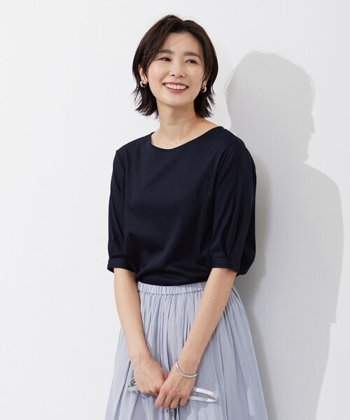 J.PRESS Ladies(J.プレス レディス)の「コットンリブ タックスリーブ カットソー(Tシャツ/カットソー・レディース・ライトグレー系/ホワイト系/ブラウン系/ネイビー系・SMALL)」の1枚目の写真