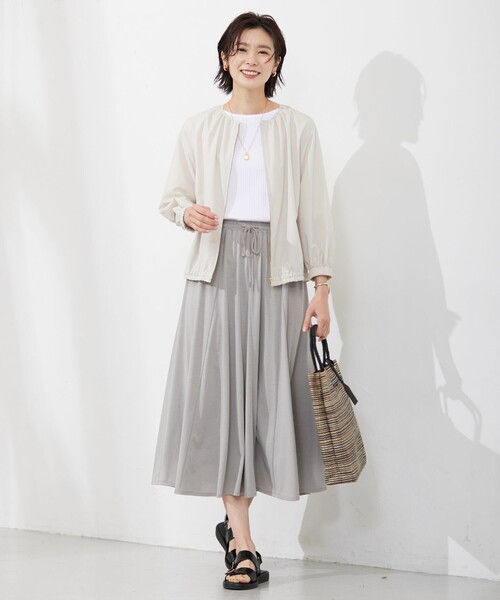 J.PRESS Ladies(J.プレス レディス)の「コットンリブ タックスリーブ カットソー(Tシャツ/カットソー・レディース・ライトグレー系/ホワイト系/ブラウン系/ネイビー系・SMALL)」の6枚目の写真