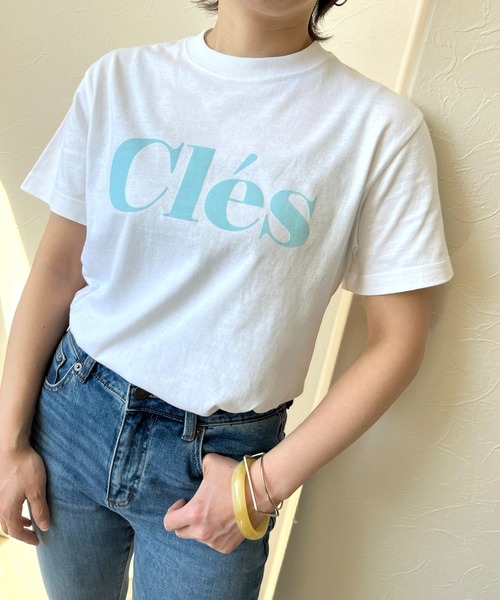 LHELBIE（レルビエ）の「Cles フロッキーロゴＴシャツ（Tシャツ/カットソー・レディース・オフホワイト/チャコールグレー/ベージュ/ホワイト/ホワイト×レッド・M）」の2枚目の写真