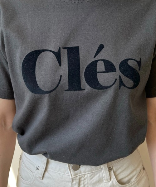 LHELBIE（レルビエ）の「Cles フロッキーロゴＴシャツ（Tシャツ/カットソー・レディース・オフホワイト/チャコールグレー/ベージュ/ホワイト/ホワイト×レッド・M）」の18枚目の写真