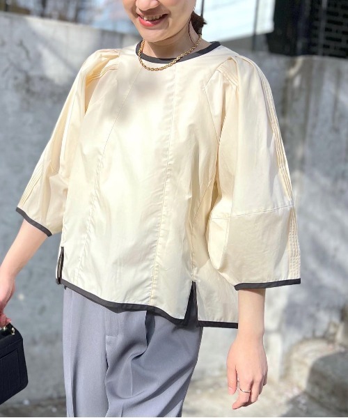 PICCIN（ピッチン）の「ピンタックボリュームスリーブブラウス（シャツ/ブラウス・レディース・ネイビー/ベージュ/オフホワイト・M）」の3枚目の写真