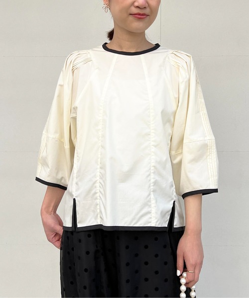 PICCIN（ピッチン）の「ピンタックボリュームスリーブブラウス（シャツ/ブラウス・レディース・ネイビー/ベージュ/オフホワイト・M）」の4枚目の写真