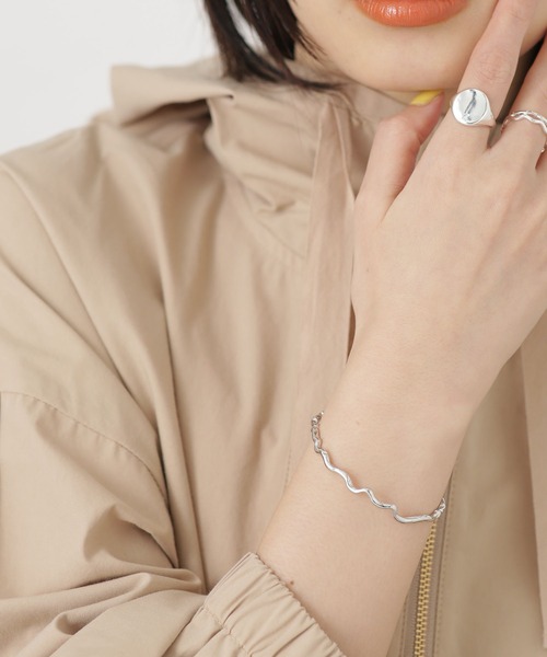 NANO universe(ナノユニバース)の「LB.04/バングル(バングル/リストバンド・レディース・シルバー/ゴールド・FREE)」の2枚目の写真