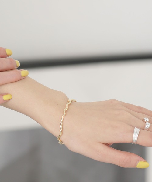 NANO universe(ナノユニバース)の「LB.04/バングル(バングル/リストバンド・レディース・シルバー/ゴールド・FREE)」の1枚目の写真