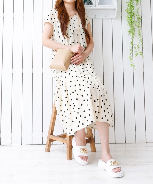 attagirl(アタガール)の「厚底チェーンモチーフミュールサンダル(サンダル・レディース・ホワイト/ブラック/オレンジ・LL/S/M/L)」の21枚目の写真