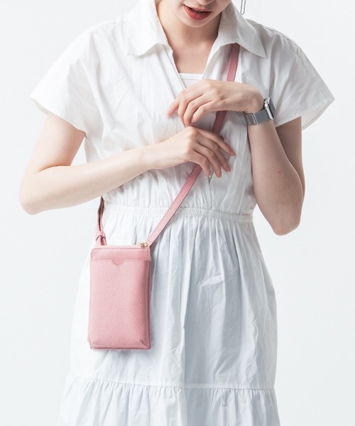 MURA(ムラ)の「フルグレイン シュリンクレザー L字ファスナー財布付き スマホショルダー(ショルダーバッグ・レディース・ライトグレー/チャコールグレー/ブラック/ダークブラウン/ピンク・FREE)」の5枚目の写真
