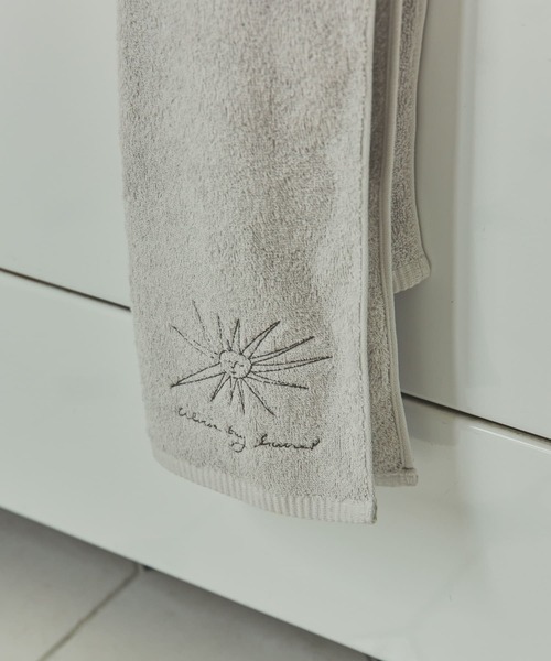 URBAN RESEARCH DOORS（アーバンリサーチドアーズ）の「DOORS LIVING PRODUCTS　Face Towel gray（タオル・レディース・ライトグレー・-）」の4枚目の写真