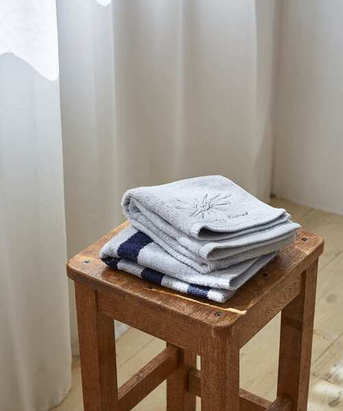 URBAN RESEARCH DOORS（アーバンリサーチドアーズ）の「DOORS LIVING PRODUCTS　Face Towel gray（タオル・レディース・ライトグレー・-）」の12枚目の写真
