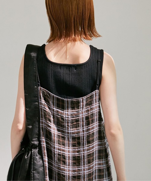 ROPE' PICNIC（ロペピクニック）の「スクエアネックニットタンク（タンクトップ・レディース・オフホワイト/ブラック・38）」の2枚目の写真