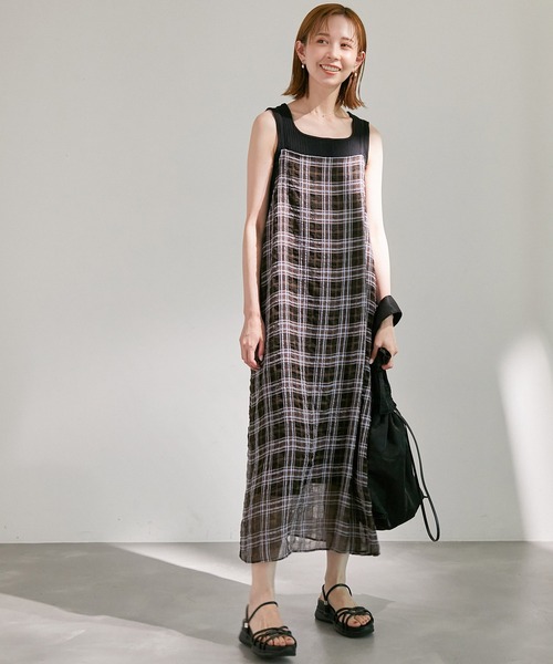 ROPE' PICNIC（ロペピクニック）の「スクエアネックニットタンク（タンクトップ・レディース・オフホワイト/ブラック・38）」の4枚目の写真