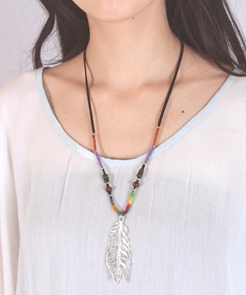 チャイハネ（チャイハネ）の「【チャイハネ】透かしリーフネックレス（ネックレス・レディース・ゴールド/シルバー・FREE）」の3枚目の写真