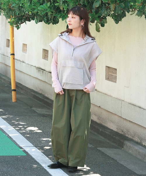 Crisp（クリスプ）の「2wayシアーアノラックフーディー（シャツ/ブラウス・レディース・ライトグレー/ベージュ・FREE）」の18枚目の写真