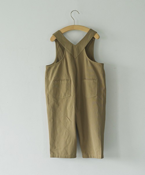 riziere（リジェール）の「配色ボタンのアシンメトリーサロペット（つなぎ/オールインワン・キッズ・カーキ/マスタード/アイボリー/モカ・120/90/110/100/130）」の11枚目の写真