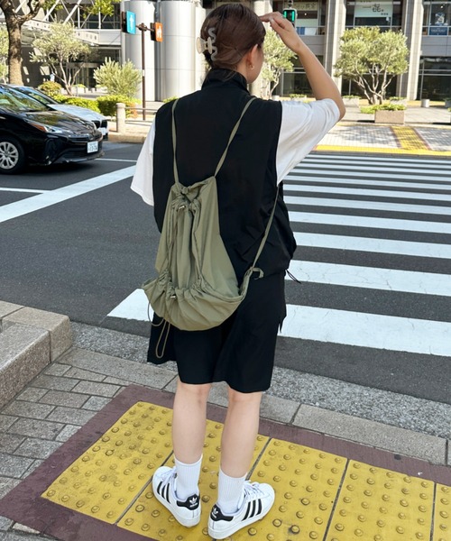 kutir（クティール）の「kutirlune／ドロストバックパック ナップザック（バックパック/リュック・レディース・ホワイト/ブラック/カーキ・FREE）」の17枚目の写真