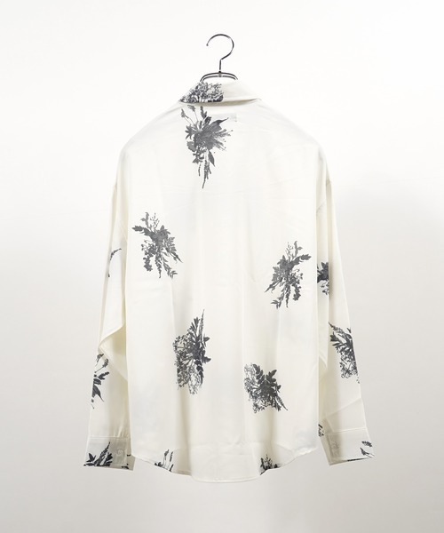 1111clothing(ワンフォークロージング)の「フラワー柄 シルキータッチ ルーズシャツ / Flower Pattern Silky Touch Loose Shirt(シャツ/ブラウス・メンズ・ブラック×グレー/ブラック×ブルー/ホワイト×グレー/ホワイト×ブルー・L/M)」の11枚目の写真