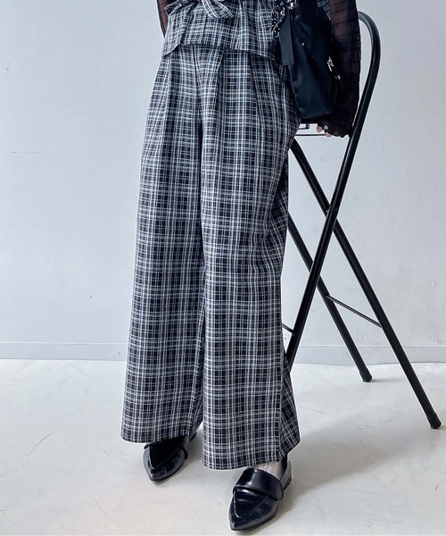 AS KNOW AS plus（アズノゥアズプラス）の「☆ビスチェ&ワイドパンツ セット（セットアップ・レディース・グレー系/ブラック/ブラウン系/グレー/グレー系その他/ブラウン系その他/カーキ系1/ブラック系1/グレー系1/ブラック系2/ベージュ系2/グレー系2/ブラウン系1・FREE）」の21枚目の写真