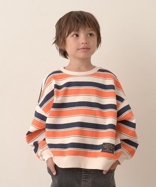 b・ROOM（ビールーム）の「【表コットン毛玉バイバイ裏起毛】プリントボーダービッグスウェット（スウェット・キッズ・ブラック/グリーン/オレンジ/パープル・120cm/140cm/150cm/130cm/100cm/110cm）」の4枚目の写真