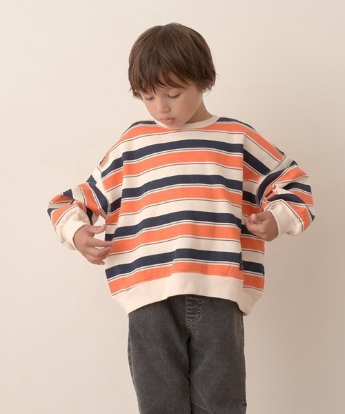 b・ROOM（ビールーム）の「【表コットン毛玉バイバイ裏起毛】プリントボーダービッグスウェット（スウェット・キッズ・ブラック/グリーン/オレンジ/パープル・120cm/140cm/150cm/130cm/100cm/110cm）」の7枚目の写真