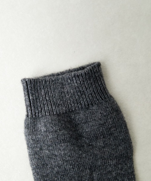 FALKE（ファルケ）の「[FALKE/ファルケ] COSY WOOL カシミヤ混ショートソックス（ソックス/靴下・レディース・ブルー/マスタード/オリーブ/グレー/オフホワイト/ピンク・22-24cm）」の15枚目の写真
