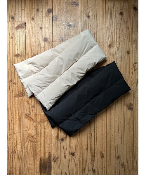 TRUNC（トランクエイティーエイト）の「Volume Padded Stole（マフラー・レディース・ブラック/アイボリー・FREE）」の10枚目の写真