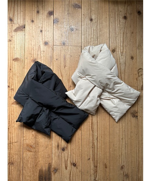 TRUNC（トランクエイティーエイト）の「Volume Padded Stole（マフラー・レディース・ブラック/アイボリー・FREE）」の9枚目の写真