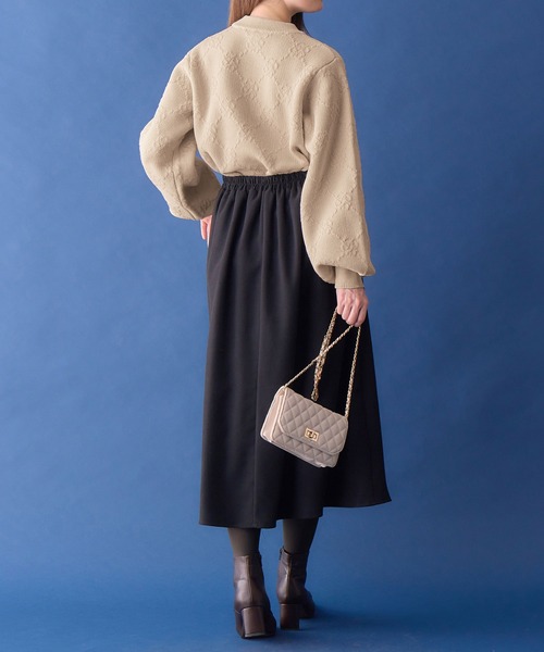 alotta（アロッタ）の「ふくれジャカードスポンジニット（ニット/セーター・レディース・ベージュ/アイボリー・M/L/LL）」の11枚目の写真