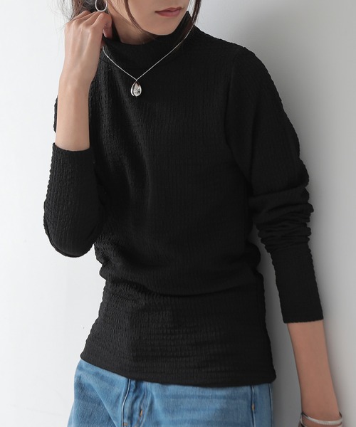 and it_(アンドイット)の「カットシャーリングハイネック長袖Tシャツ(Tシャツ/カットソー・レディース・ブラック/アイボリー・M)」の1枚目の写真