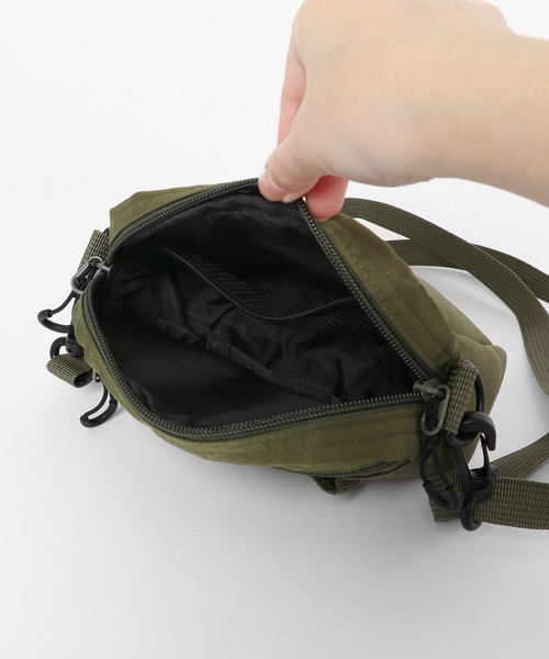 EKAL(エカル)の「TINY GARDEN PRODUCTS ラウンドショルダーポーチ(ショルダーバッグ・レディース・ライトグレー/ブラック/カーキ・ONE)」の14枚目の写真
