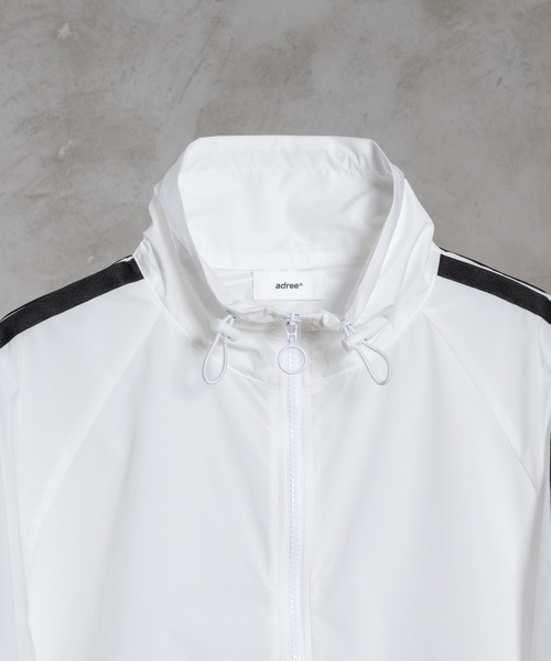 adree(アドリー)の「double line logo sleeve blouson/ダブルロゴスリーブブルゾン(ナイロンジャケット・レディース・ブラック/ホワイト・FREE)」の19枚目の写真