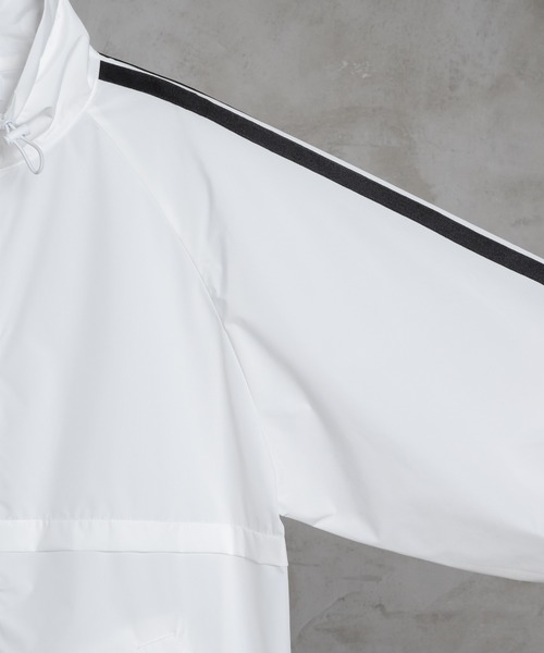 adree(アドリー)の「double line logo sleeve blouson/ダブルロゴスリーブブルゾン(ナイロンジャケット・レディース・ブラック/ホワイト・FREE)」の20枚目の写真
