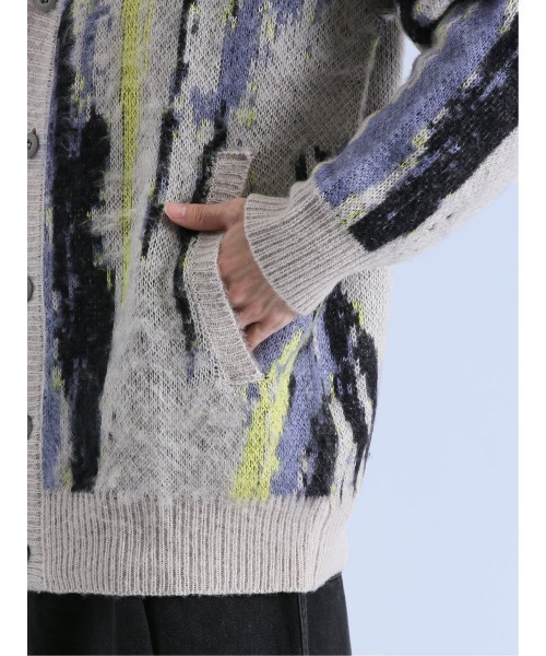 semantic design（セマンティックデザイン）の「【オーバーサイズ】セマンティックデザイン モヘアタッチ ムラ Vネック ニットカーディガン（カーディガン/ボレロ・メンズ・ブラック/ライトグレー・MEDIUM/LARGE）」の10枚目の写真