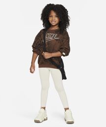 NIKE（ナイキ）の「ナイキ "Home Swoosh Home" クルー セットアップ リトルキッズ ツーピース セットアップ / Nike "Home Swoosh Home" Crew Set Little Kids 2-Piece Set＜105-120cm 展開＞（スポーツグッズ・キッズ）」