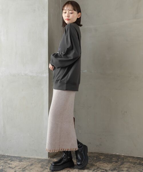 RETRO GIRL（レトロガール）の「BIG刺繍トレーナー（スウェット・レディース・レッド/ホワイト系その他/チャコールグレー・FREE）」の17枚目の写真